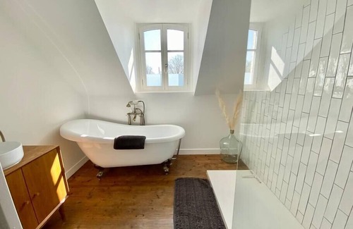 Sailly-Flibeaucourt Casa | La villa d'Orange, the family home in the countryside, ideal for 16 people
