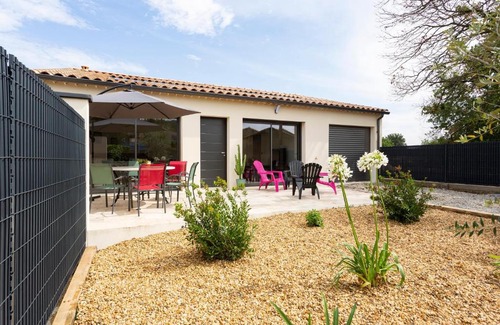 Saint-Victor-la-Coste Casa | La Villa de l'Olivier - Maison climatisée pour 6