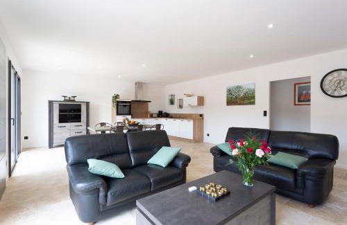 Saint-Victor-la-Coste Casa | La Villa de l'Olivier - Maison climatisée pour 6