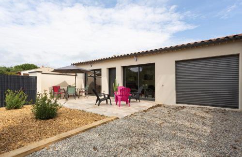 Saint-Victor-la-Coste Casa | La Villa de l'Olivier - Maison climatisée pour 6
