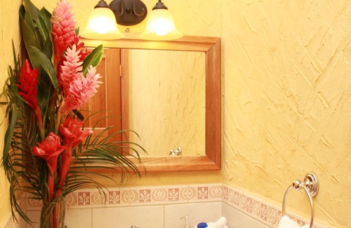Corozal Cama Y Desayuno | La Villa de Soledad B&B