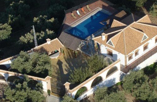 Iznajar Casa | La Villa del Lago