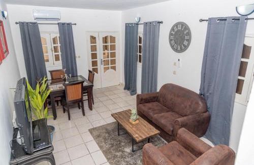 Lolo Bouenguidi Casa | La Villa des Pins - Appartement Alep