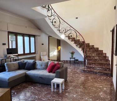 Borgo-Sanzio Apartamento | La villa di Largo Pilo