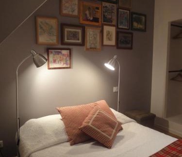 Les Eyzies Casa | La Villa du 15 - Chambres indépendantes & autonomes du restaurant La Maison - clim et piscine chauffée - Lit King Size