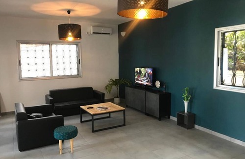 Conakry Cama Y Desayuno | La Villa M