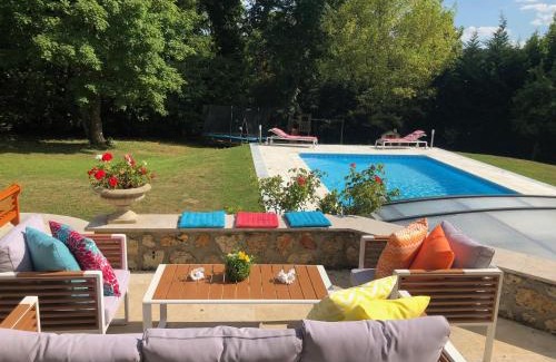 Bievres Cama Y Desayuno | La Villa Martinière