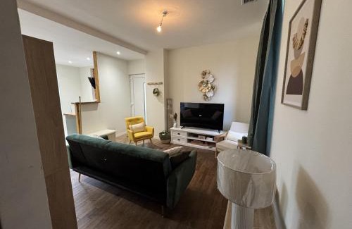 Brive-la-Gaillarde Villa | La Villa Pagnon - 3 Chambres
