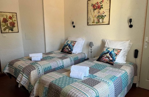 Vence Casa | LA Villa Roseraie , Hotel Familial Ouvert Toute L Annee. Animaux Acceptes