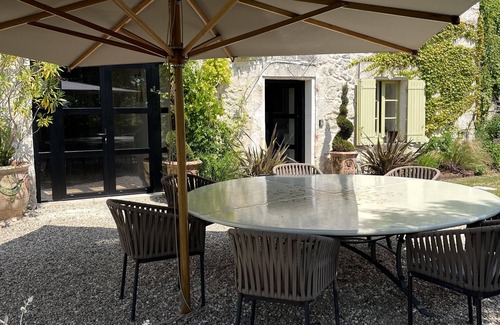 Gout-Rossignol Casa | La Villa Rossignol promet une escapade tranquille au milieu de la nature