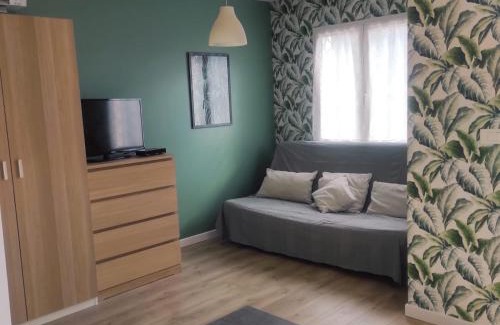 Ucel Casa | la Villa rouge Ardèche "le lavandin"