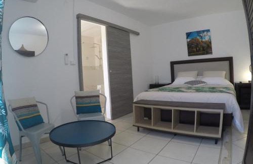 Sainte-Clotilde Cama Y Desayuno | La Villa Vie d'Hôte chambre d'hôte