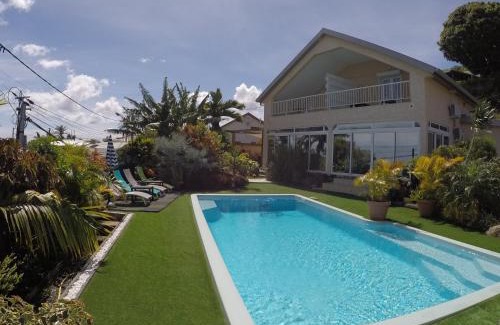 Sainte-Clotilde Cama Y Desayuno | La Villa Vie d'Hôte chambre d'hôte