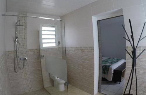 Sainte-Clotilde Cama Y Desayuno | La Villa Vie d'Hôte chambre d'hôte