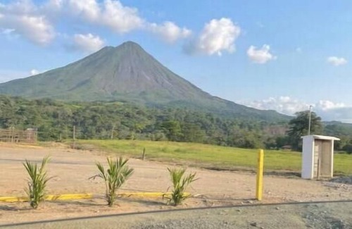 Sabalito Casa | La Vista! View of Arenal volcano & lake - Pool - Air conditioning - Great WiFi