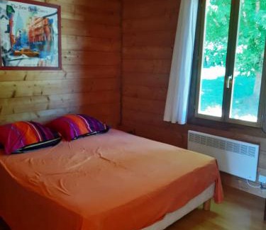 Saint-Leon-sur-Vezere Chalet De Esquí | La voie de l'hirondelle