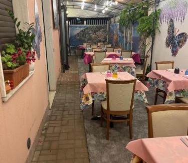 Castellanza Hotel | La Volpe Pescatrice
