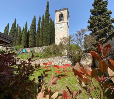 San Felice del Benaco Apartamento | La Volpe Rossa Rooms and Apartments