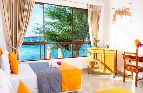 Puerto Baquerizo Moreno Hotel | La Zayapa Hotel