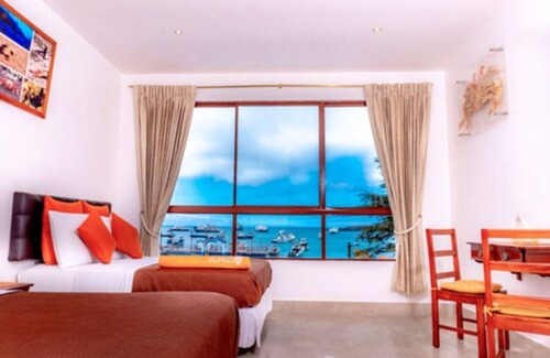Puerto Baquerizo Moreno Hotel | La Zayapa Hotel