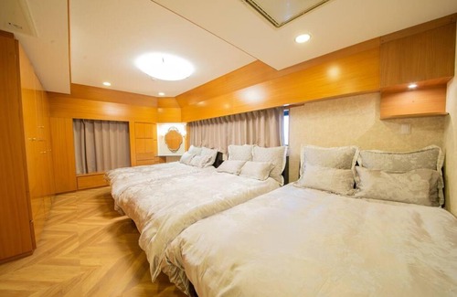 Shinjuku Villa | la3 hotel 新宿三階建て一軒家（屋内エレベーター付き)