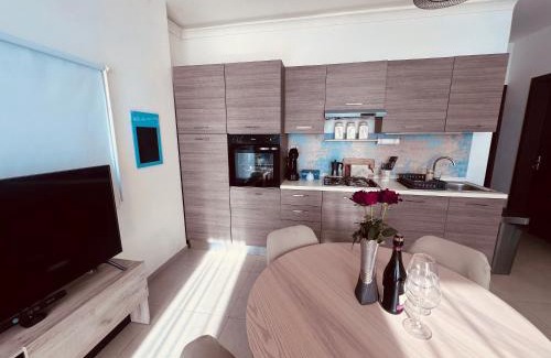 San Gwann Apartamento | LA88 SweetHome Penthouse with Jacuzzi