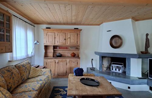 Laax Apartamento | Laax Chalet by Quokka 360 - Charming Chalet with private patio
