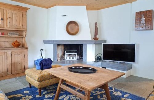 Laax Apartamento | Laax Chalet by Quokka 360 - Charming Chalet with private patio