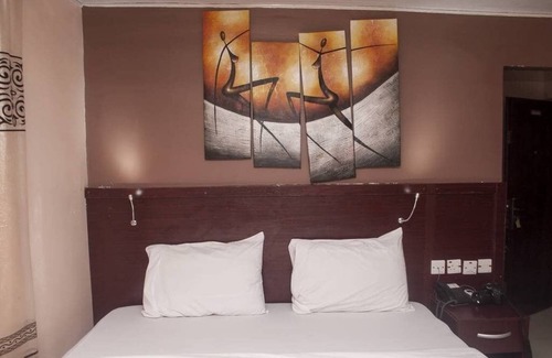 Port Harcourt Hotel | Labake Cottage Hotel