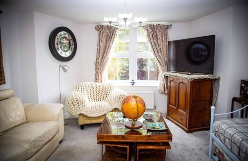 Rochester Casa | Labode Properties - Rochester Central 3 Bed
