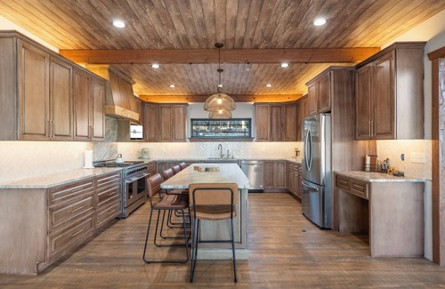 Lampe Casa | Labor Day Open, Pvt Outdoor Pool-Pvt HotTub-Breathtaking Lake Views/Access-New Build-Free Tickets