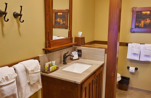 Ridgedale Condominio | Labor Day Weekend 2-bedroom condo in peaceful Ridgedale BlueGreen Cliffs/Marina