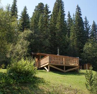 Bridge Lake Cabina | Lac Des Roches Resort