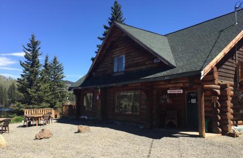 Bridge Lake Cabina | Lac Des Roches Resort