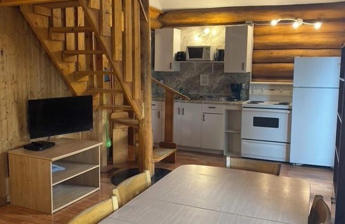 Bridge Lake Cabina | Lac Des Roches Resort