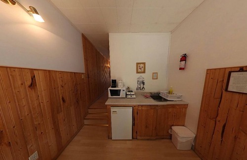 Bridge Lake Cabina | Lac Des Roches Resort