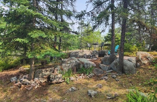 Lac du Bonnet Cabina | LAC DU BONNET COTTAGE FOR RENT - NEWLY RENOVATED!!!