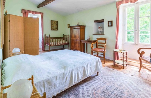 Fleac-sur-Seugne Casa | LaConciergerieJonzac, Manoir "Atypique et Médiéval"