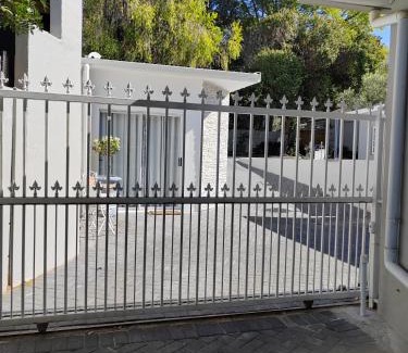 Paarl Casa | Ladamon 3