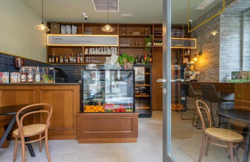 Sliema Hotel | Lady Todd
