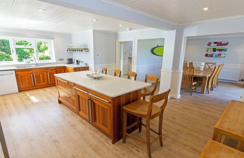 Croyde Cabaña | Ladywell Croyde 6 Bedrooms, Sleeps 12, Hot Tub