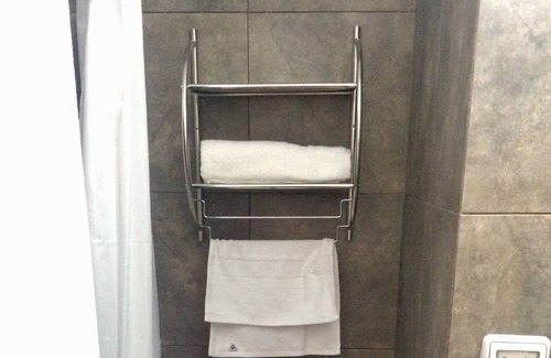 Leuro Hotel | Laelia Miraflores Hotel