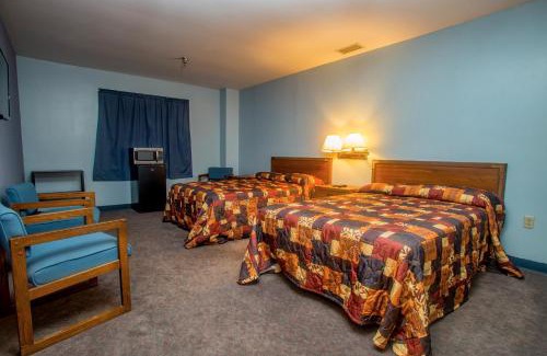 Moundsville Hotel | Lafayette Inn