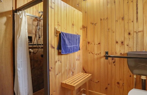 Bournda Cabina | Lagan Woodbine Park in Bournda
