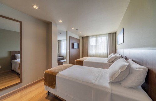 Quinta da Serra Hotel | Laghetto Vivace