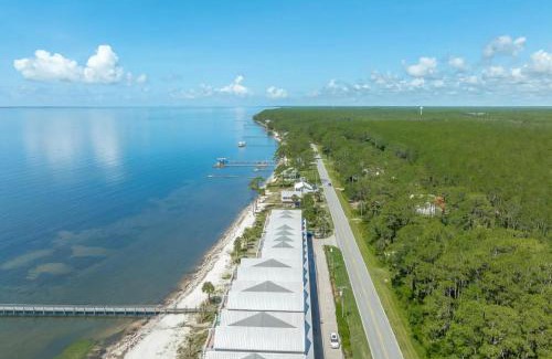 Carrabelle Apartamento | Lagniappe - a little something extra on the Gulf