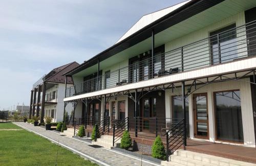 Volyn Oblast Casa | Lago Casa