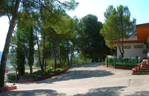 Nuévalos Complejo | Lago Resort