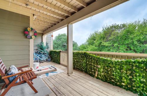 Point Venture Casa | Lago Vista Golf Getaway with Decks and Pool Access!