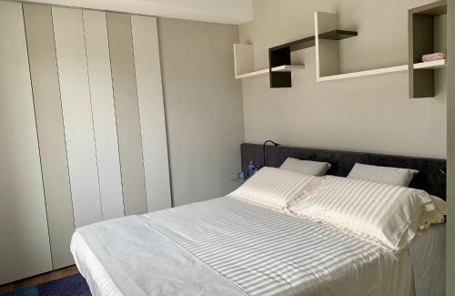 Ville Haute Apartamento | Lago Welcome Palais Suite
